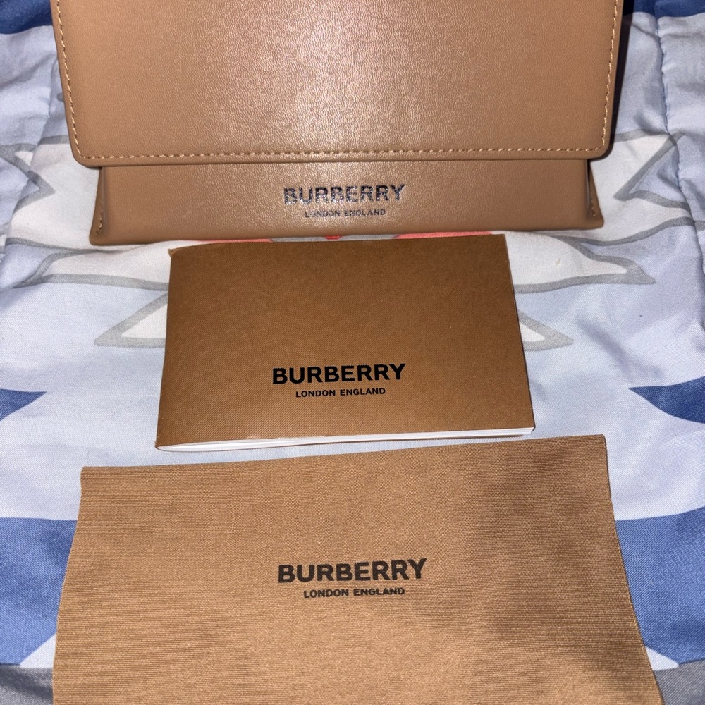 Burberry Camel Leather Sunglasses Case New